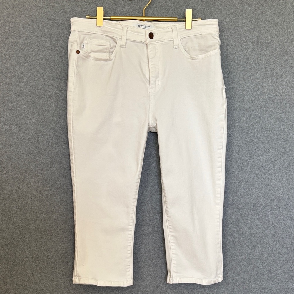 Judy Blue White Cropped Ankle Jeans